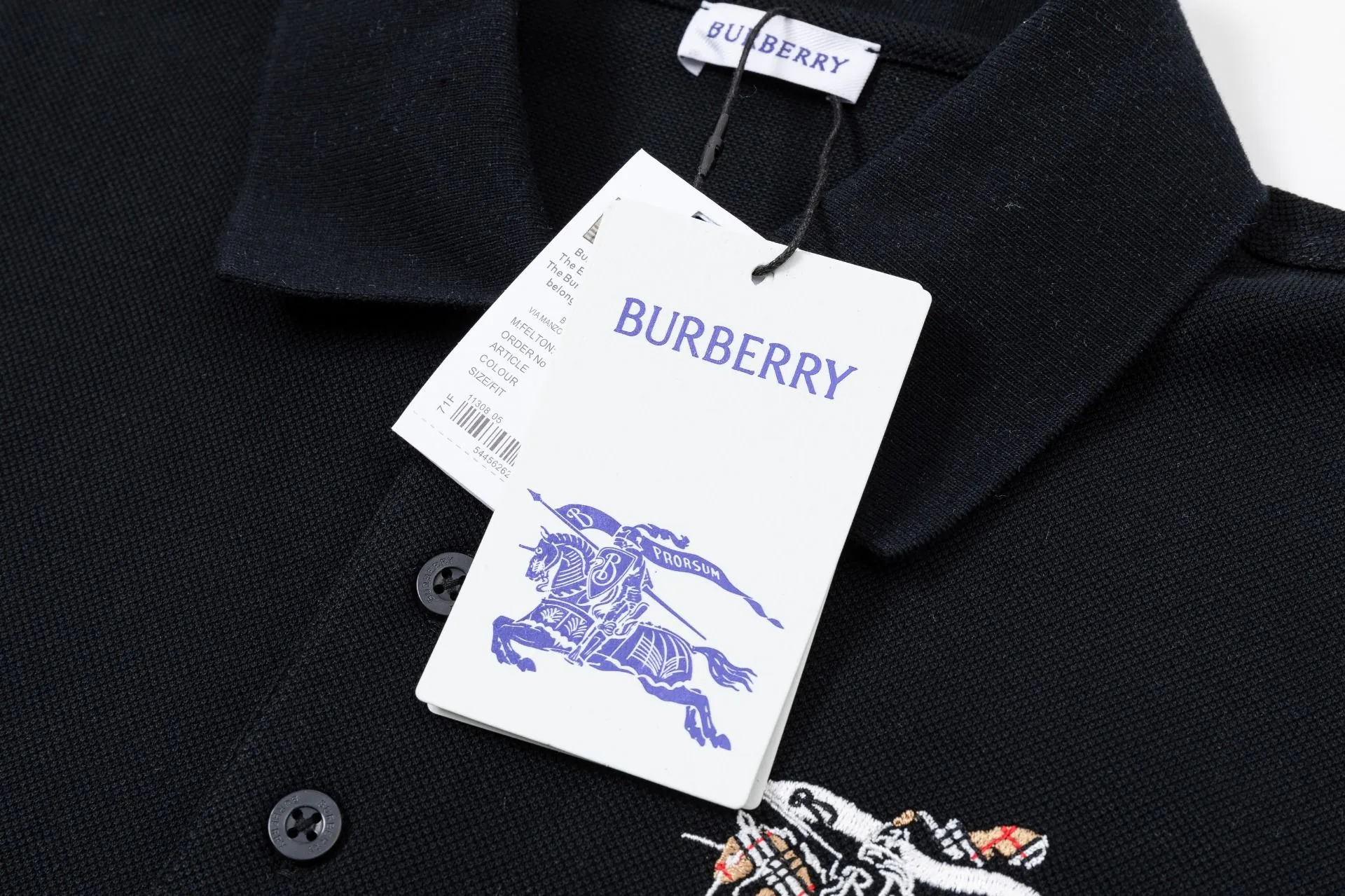 BURBERRYZ POLO Polo ， 。Size ， Size。 Polo ， ， 。 ， 、 （EKD） Burberry 。 – – – Burberry – ：Black White Size：MLXLXXL
